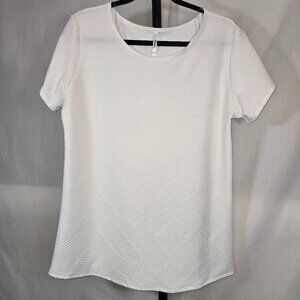 Plus White Wave Textured Pattern Short Sleeve Blouse